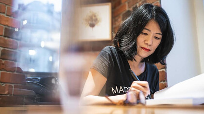 Kim Chi Pho : "Pour ne pas sombrer dans la folie, j’écris des livres, beaucoup de livres"