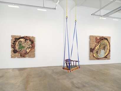 Andrea Bowers, Recognize yourself as land and water, exhibition view. Courtesy of Vielmetter 