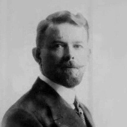 Ritratto fotografico di Giovanni Treccani, circa 1923