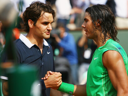 Federer et Nadal à Roland Garros en 2008. Il va devoir sortir le grand jeu pour décrocher ce record de 6 victoires consécutives