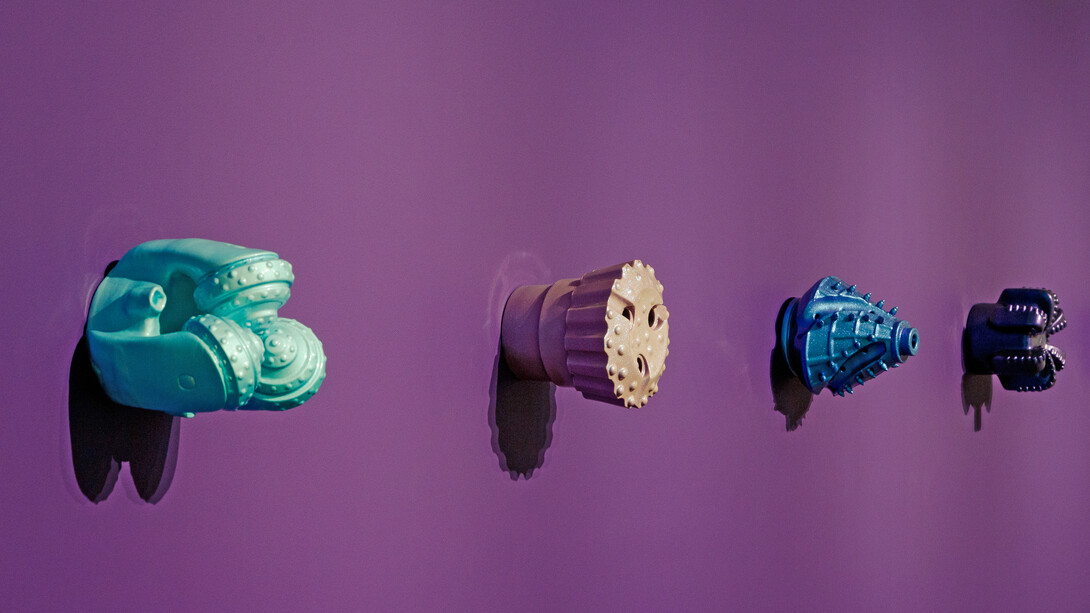 Monira Al Qadiri, Spectrum 1, 2016, PLA plastic, automotive paint, 20 x 20 x 20cm each (series of 6). Courtesy the artist. 

