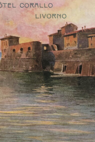 Cartolina pubblicitaria con la Fortezza vecchia di Livorno che reclamizzava l'Hotel Corallo del sig. Bertolini