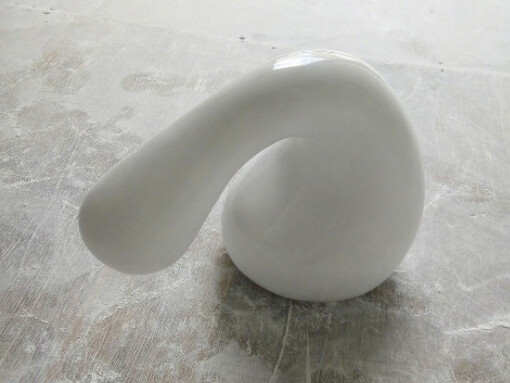 Minimal Invasiv. Courtesy of Margaret Thatcher Projects