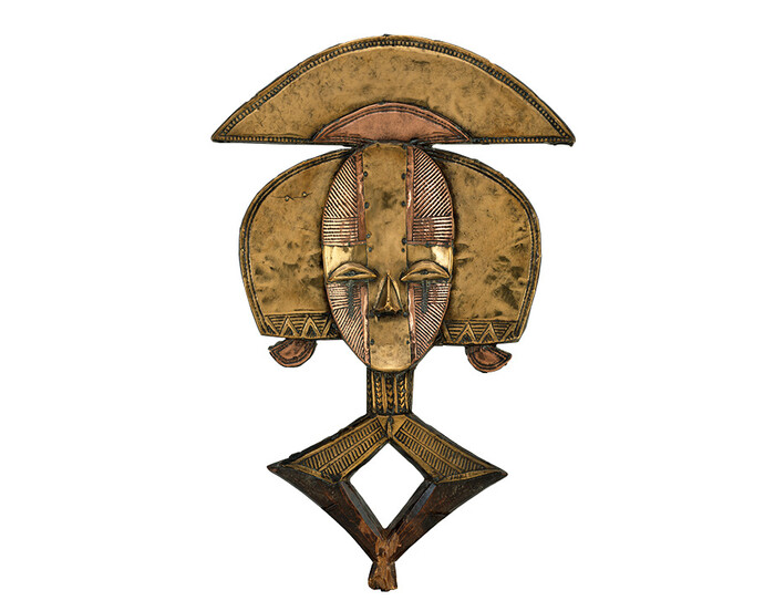Reliquary Guardian Figure (Mbulu Ngulu or Mbulu Viti), Gabon, Kota people, 19th century. Wood, copper, copper alloy, and iron, 24 7/8 x 16 x 3 inches. Purchase: William Rockhill Nelson Trust through the George H. and Elizabeth O. Davis Fund, 99-20.