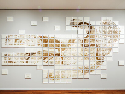 Varios artistas, Thuis. El sentimiento de hogar en el arte contemporáneo, vista de la exposición. Cortesía del Museum Het Rembrandthuis