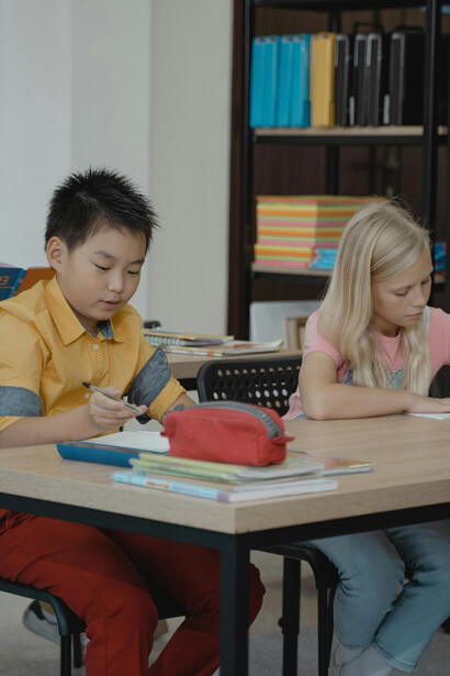 A falta de ternura nas escolas e a importância de resgatar os valores e virtudes para promover uma convivência harmoniosa. Conheça a iniciativa da Cidadania do Afeto e sua proposta de construir uma nova realidade social nas instituições educacionais