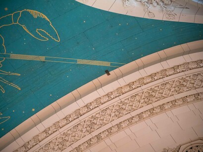 Images courtesy of: Navid Baraty, intricate artwork visible in Grand Central Terminal, New York, USA