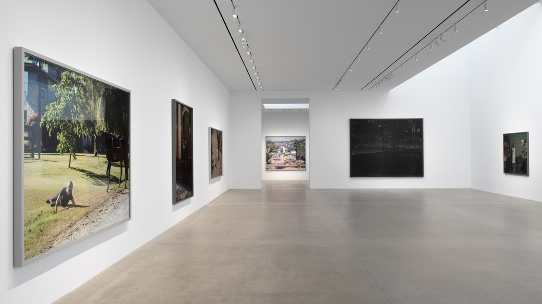 Jeff Wall, exhibition view. Courtesy of Gagosian  