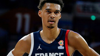 Victor Wembanyama est en tête du championnat français, il a eu 19 ans le 4 janvier 2023 © AP Photo Bob Edme