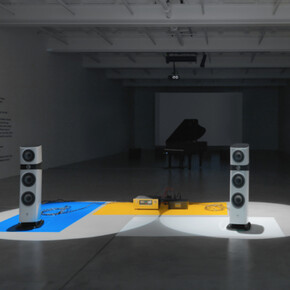 Liam Gillick, Exhibition view. Courtesy of Galerie Eva Presenhuber