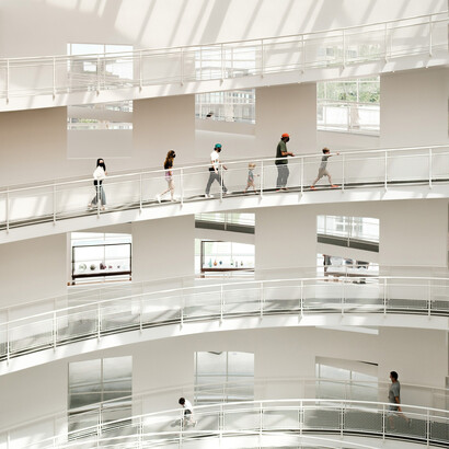 Il destino è quell’insieme complesso di condizioni, di storie e di desideri che si incrociano e si intrecciano determinando una singolarità, una persona