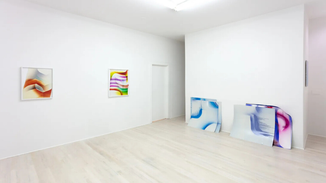 Mariah Robertson, Many mini moons, exhibition view. Courtesy of Halsey McKay Gallery 