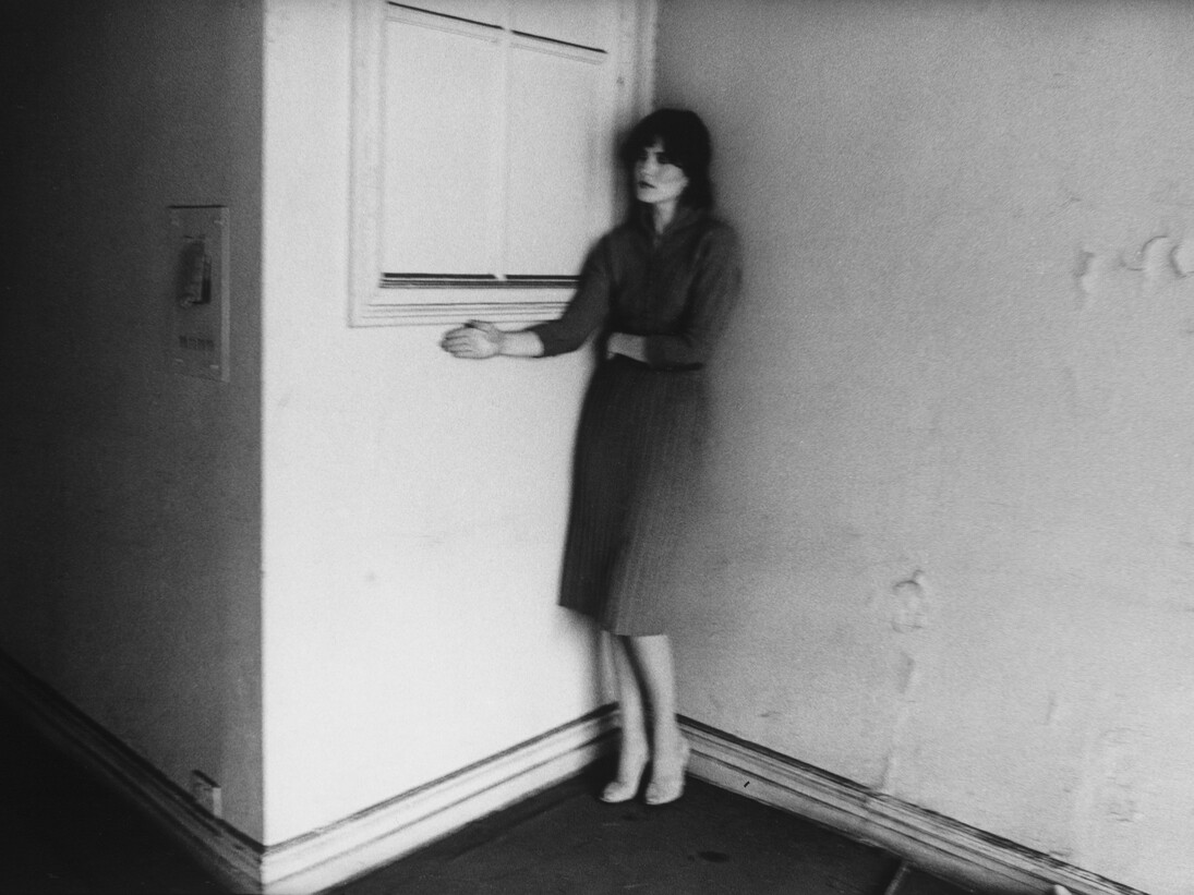 Francesca Woodman, Untitled, New York (NF. 407)
1979-1980, Vintage gelatin silver print. Image: 6 1/4 x 9 3/16 in. Paper: 8 x 9 7/8 in. 