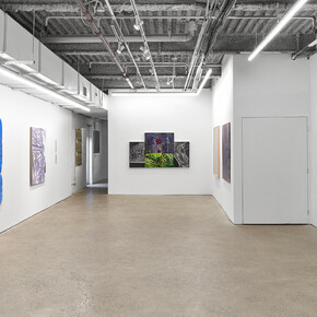 Various artists, Broad picnic, exhibition view. Courtesy of Europa Gallery