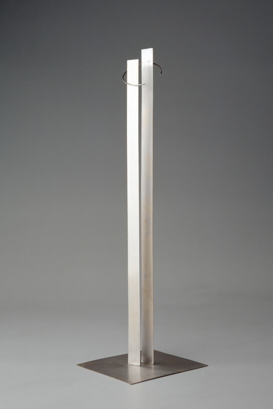 Fausto Melotti,
The Love,
1971,
stainless steal,
Collection Fondazione Fausto
Melotti, Milano,
on loan to Madre · museo
d’arte contemporanea donnaregina, Napoli,
Copyright and photo: Fondazione
Fausto Melotti