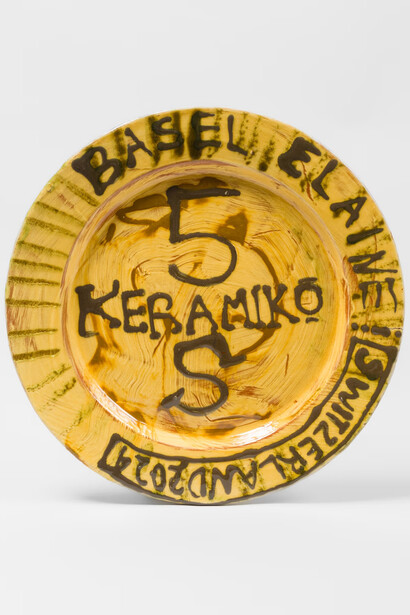 Matthew Lutz-Kinoy and Natsuko Uchino, Plate from Keramikos 5, 2024. Courtesy of Groninger Museum