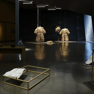 Verschiedene künstler, 30% Löwenzahn, ausstellungsansicht. Mit freundlicher genehmigung des Kunsthauses Graz