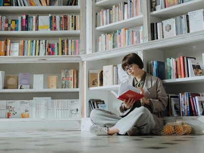 Los espacios pequeños, pensados con detalle y con catálogos variados, suelen generar mayor afinidad con los lectores exigentes