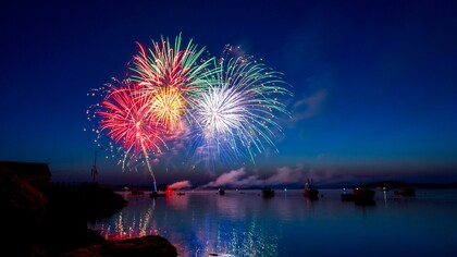 Ferragosto è una festa molto attesa dagli italiani, molte città italiane organizzano eventi e spettacoli per festeggiare insieme alla comunità