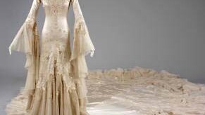 Wedding dress, Norman Hartnell, 1933, London, UK. Museum no. T.836-1974. © Victoria and Albert Museum, London