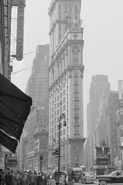 Times Square en junio de 1948, fotografía de  Willem van de Poll