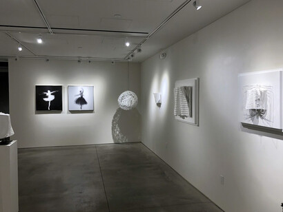 BIANCO (White). Courtesy of Galleria Ca' d'Oro