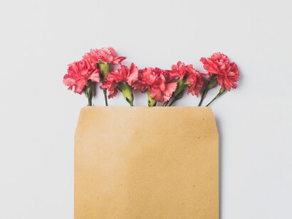 Lettera generata da ChatGPT. Fino ad allora, vivrò ogni giorno con la promessa che mi hai fatto, quella di aspettarmi. Ti penso sempre, con tutto l'affetto che mi lega a te, e che nessuna guerra potrà mai scalfire. Con tutto il mio amore, Giovanni