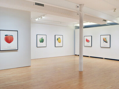 John Baldessari. Courtesy of Gemini G.E.L.