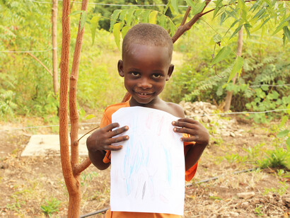 A partir de los dibujos y relatos de los niños, nació la iniciativa “adoptando los sueños”, que buscó canalizar apoyo real hacia sus necesidades más urgentes