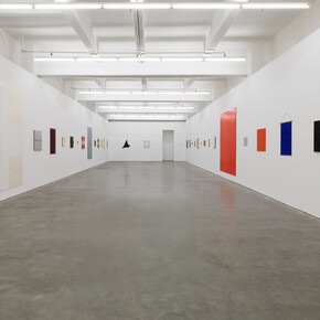 John Nixon, Artist of the monochrome, works from 1968 — 2020, exhibition view. Courtesy of Anna Schwartz Gallery