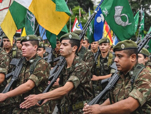 Desfile del ejército de Brasil