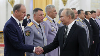 Nikolái Pátrushev, Secretario del Consejo de Seguridad de Rusia, y Vladimir Putin, presidente de Rusia