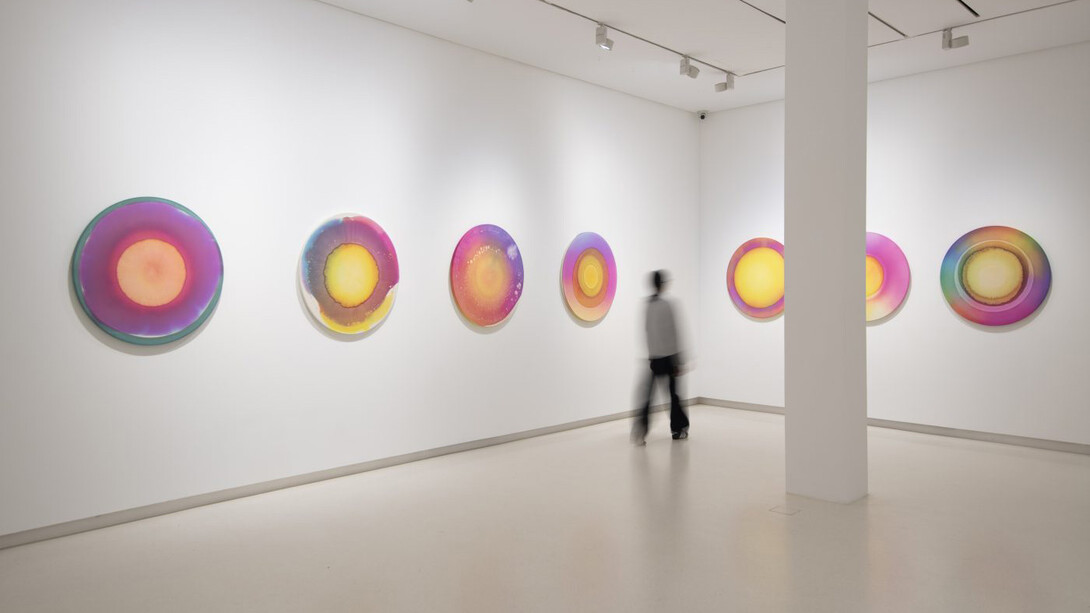 Olafur Eliasson, Tu inconmensurable expansión de llamaradas, vista de exhibición. Cortesía de la Galería Elvira González
