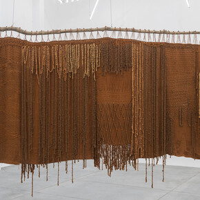 Angélica Serech, Temps entrelacé – deep time, vue de l'exposition. Avec l'aimable autorisation du Musée international de la Croix-Rouge et du Croissant-Rouge