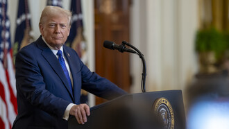 El regreso de Trump a la presidencia ha transformado las relaciones internacionales, alterando el equilibrio global y presionando a otras naciones a adaptarse a sus nuevas demandas