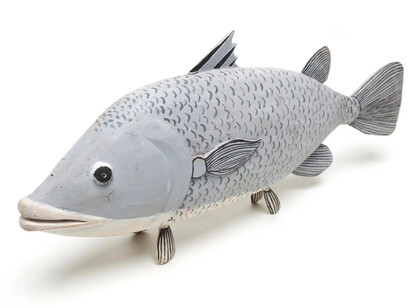 Mäṉa and bäru. The sea country of Guykuḏa Munuŋgurr, artwork in exhibition. Courtesy of the Australian National Maritime Museum