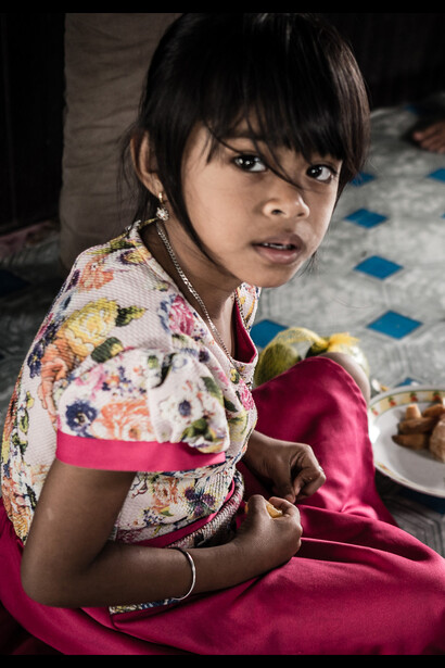 Bambina dell'Apo Kayan.