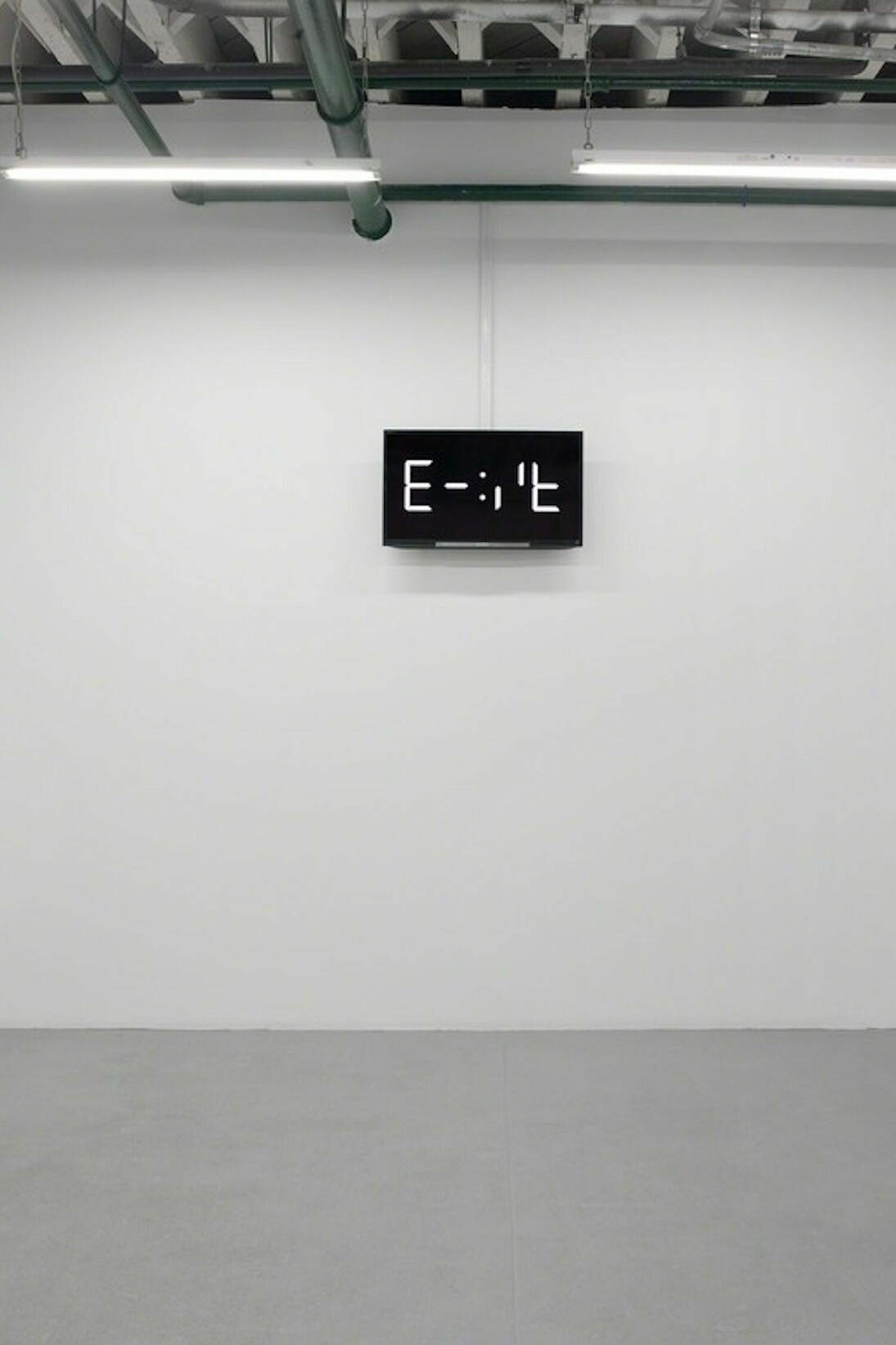 Fiete Stolte. Transit, exhibition view. Courtesy of Albertz Benda