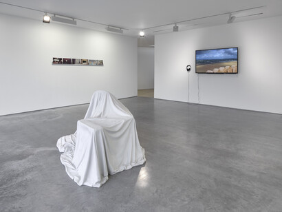 Lisson Presents..., Exhibition view. Courtesy of Lisson Gallery 