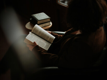 Una oración puede variar completamente su significado según se coloquen los signos de puntuación