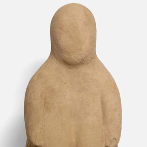 Prune Nourry, Mini-Vénus #5 bronze (Mal’ta), 2024. Courtesy of Templon