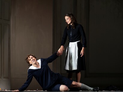 Le nozze di Figaro 2026: Cecilia Molinari (Cherubino) e Benedetta Torre (Susanna). Foto di Fabrizio Sansoni, Teatro dell'Opera di Roma