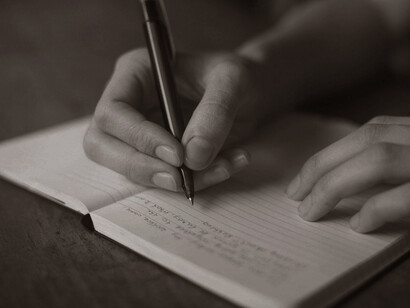 La escritura es un modo de morir lento y más intenso