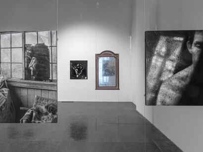 Marek Gardulski, To see clearly in ecstasy, exhibition view. Courtesy of Starmach Gallery