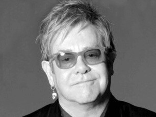 El cantante, compositor y pianista británico, Elton John