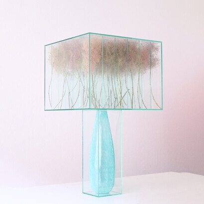 Sándor Körei ha encontrado una expresión distintiva en la fusión de la escultura contemporánea con el género clásico de la naturaleza muerta