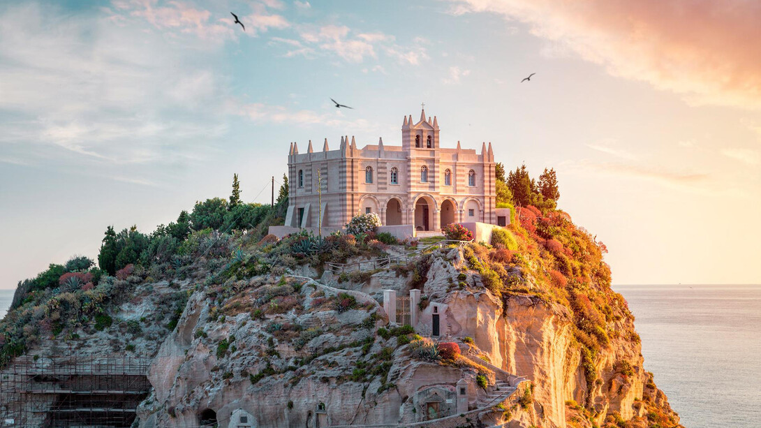 Il Santuario di Santa Maria dell’Isola