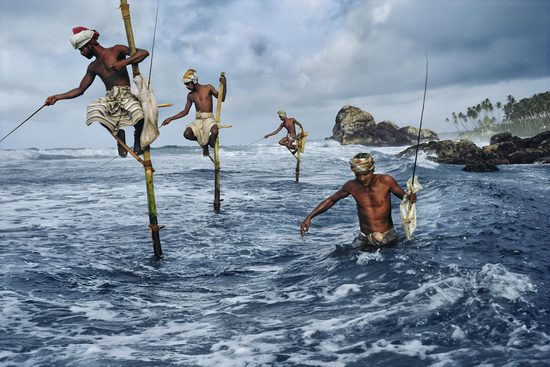 Fishermen, Weligama, South Coast, Sri Lanka, 1995 © Steve Mccurry. Image courtesy of Huxley-Parlour Gallery