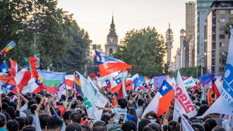 Manifestación a favor de una Nueva Constitución en Santiago de Chile durante el año 2022