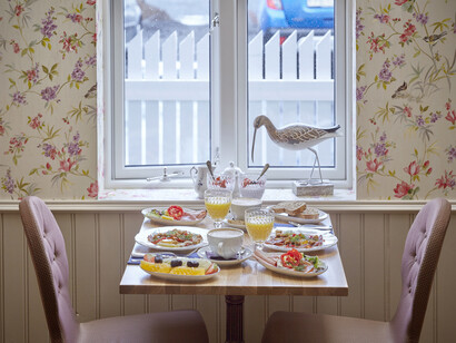  Reykjavik Marina Residence, living room